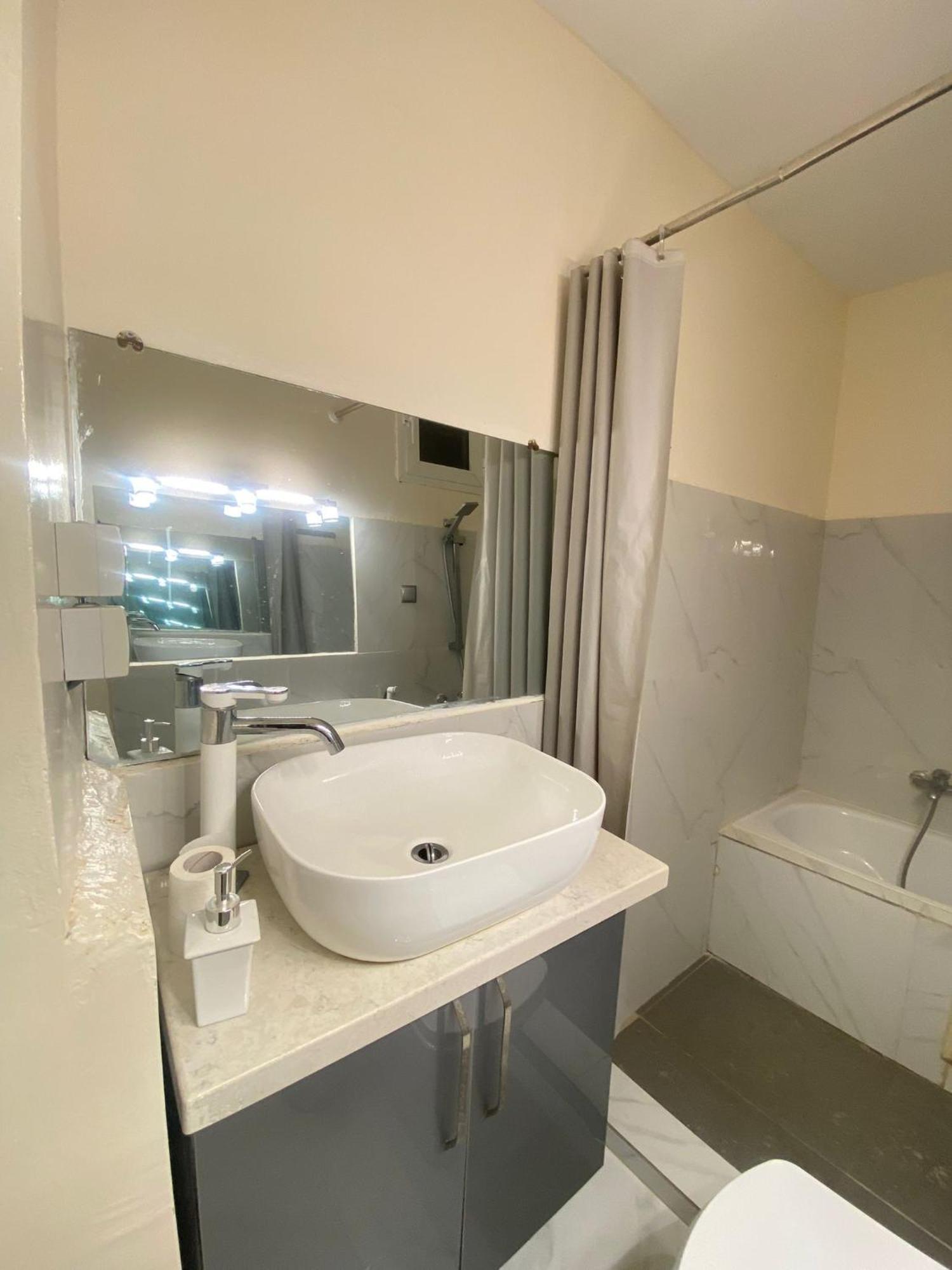 Appartement Luxe Idealement Situe A Dakar Exterior foto